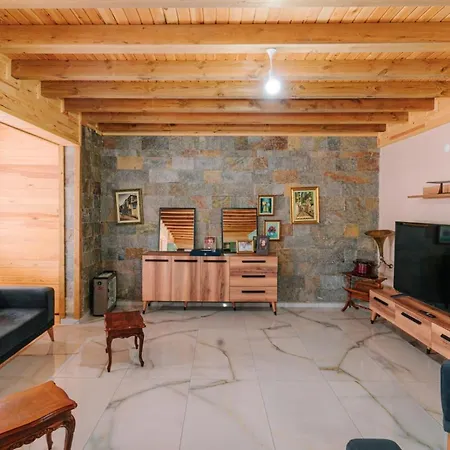 Villa Ispela With Pool Trabzon