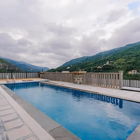 Ispela With Pool *