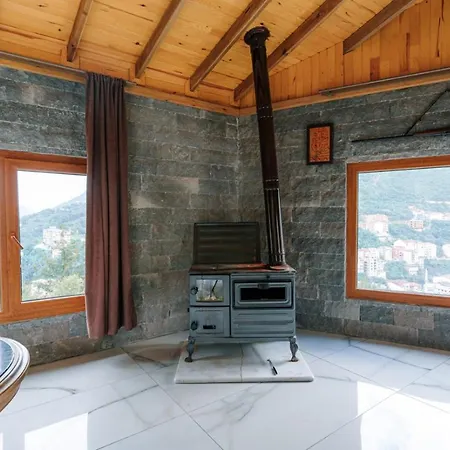 Ispela With Pool Villa Trabzon